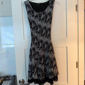 Veeca Scoop Neck Sleeveless Print dress